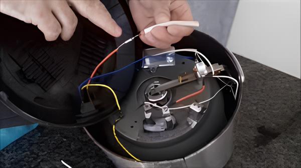 Panela elétrica e multicookers